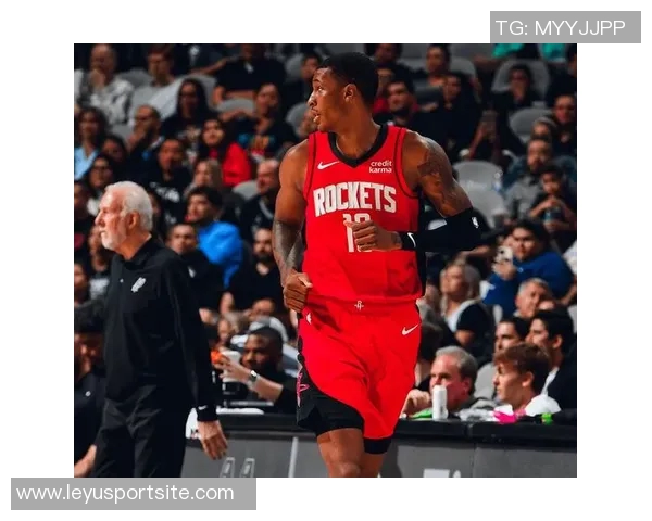 老将巴恩斯关键时刻连得7分助马刺赢球精彩海报发布