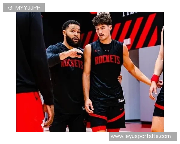 乌度卡称卡佩拉可胜任传统中锋角色与申京联手打造双塔阵容