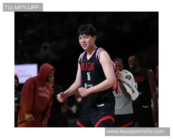 媒体人直言中国赛未让小曾上场是对其实力的轻视应该努力提升自我 媒体人直言中国赛未让小曾上场是对其实力的轻视应该努力提升自我