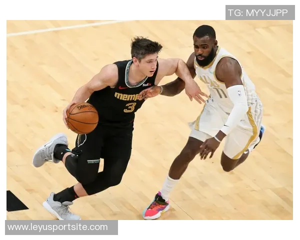 瓦兰表现惊艳全场7投全中高效斩获15分6篮板2助攻助力球队胜利